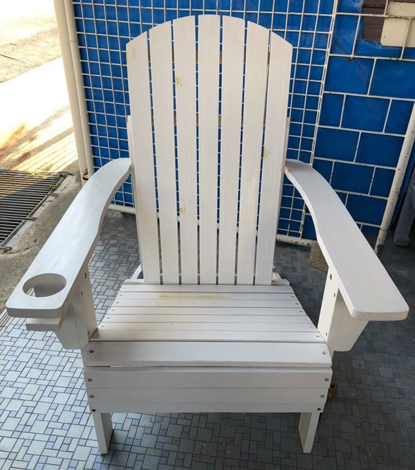 pool deck chairs before