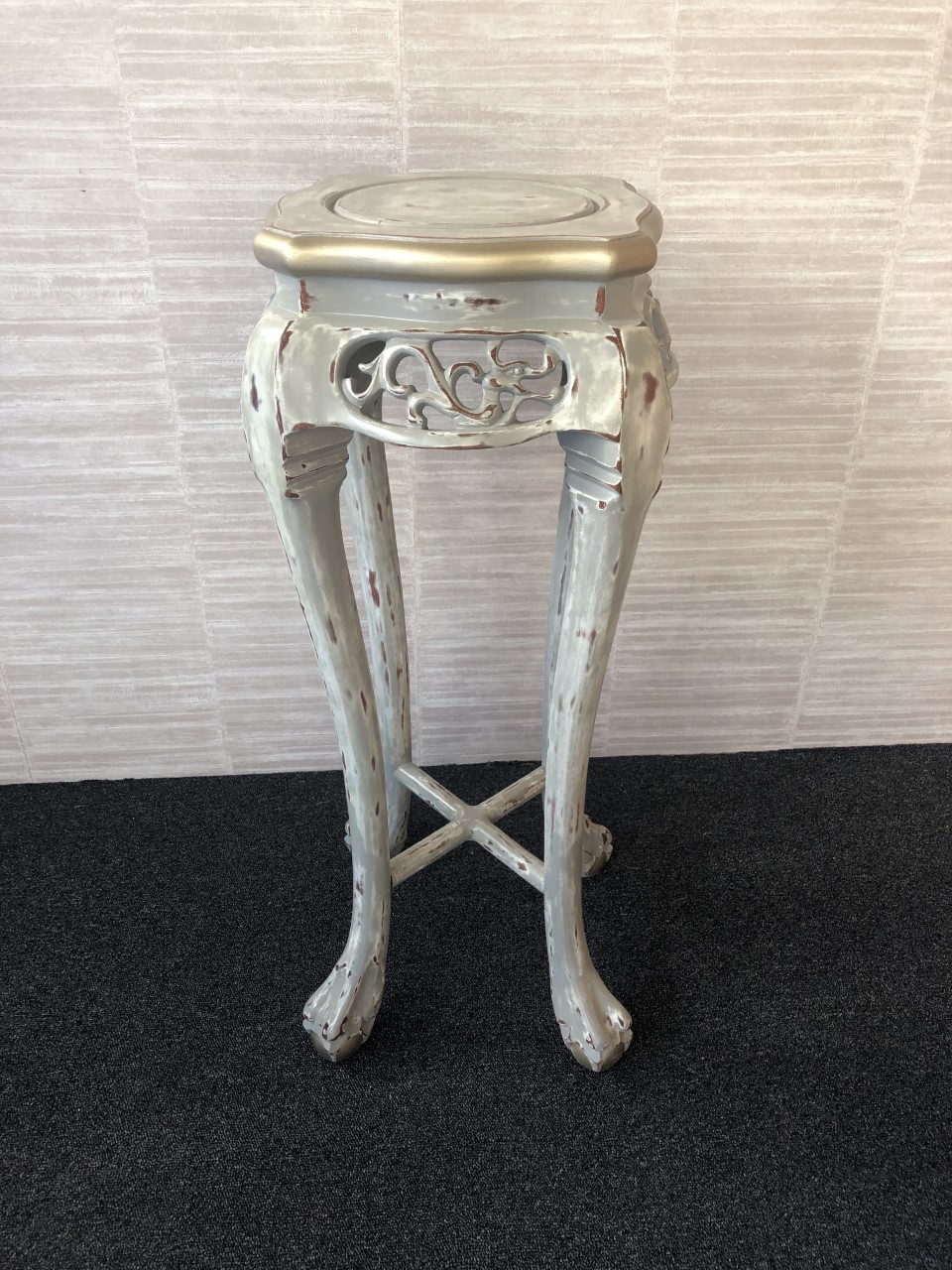 metallic distressed side stand