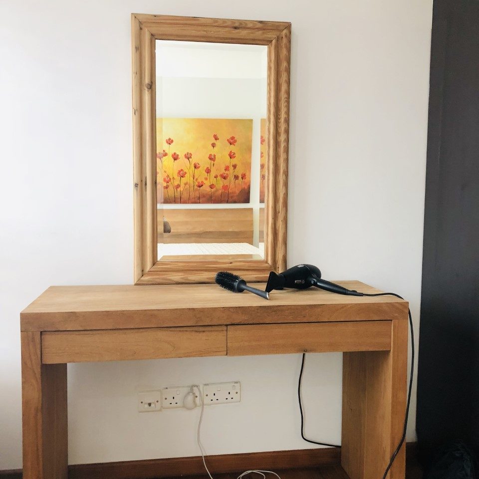 remove to bare mirror table after